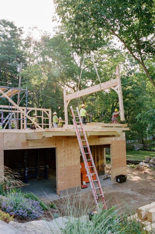 Raising the first key beam bent