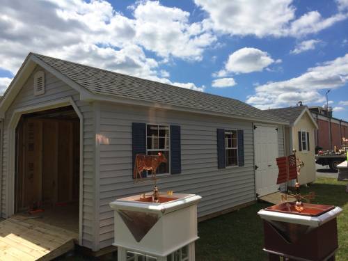 Traditional Single Bay Garage