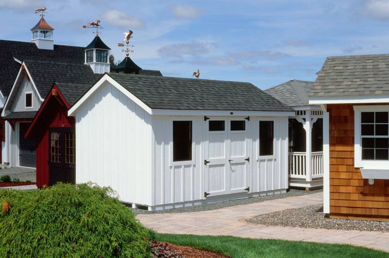 10' x 16' Classic Cape with Board & Batten Siding