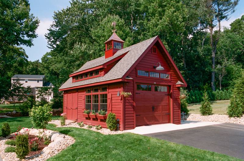 14' x 24' Grand Victorian Cape Garage (Vernon CT)