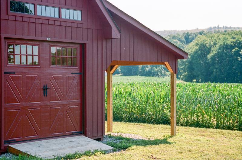 12' Overhang on 14' x 28' Grand Victorian Cape Garage (Ellington CT)