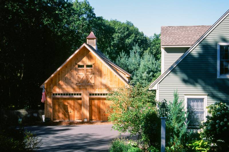 Rustic 24' x 24' Newport Custom Garage (Canton CT)
