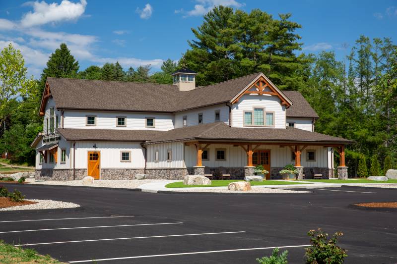 Front of the Fenton River Veterinary Hospital