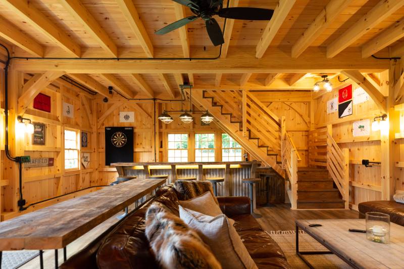 32' x 32' Lenox Carriage Barn • First Floor