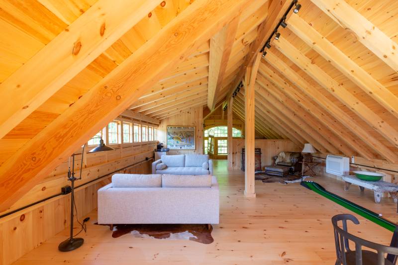 Structural Ridge Beam System • Looking Towards the 20' Transom Dormer