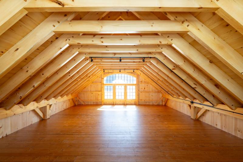 32' x 32' Lenox Carriage Barn • Second Floor