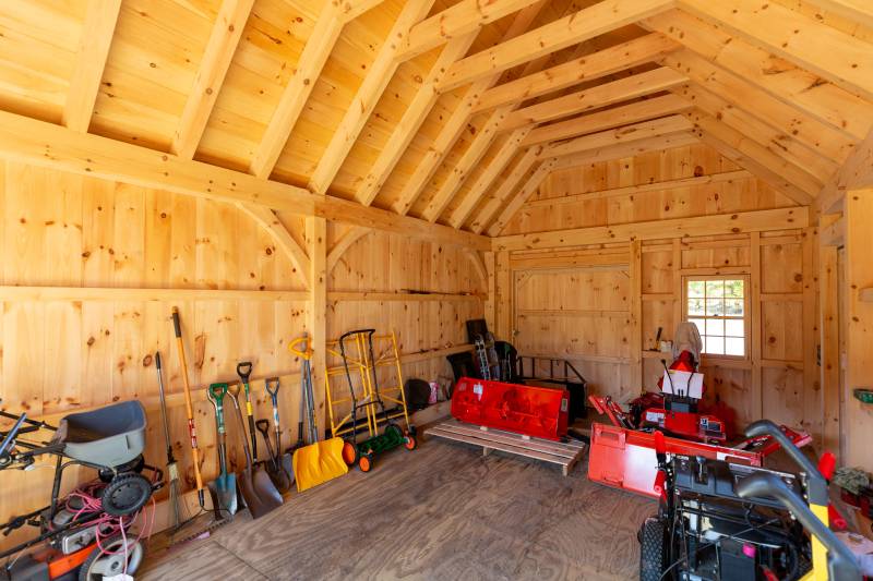 14' x 22' Gallatin Cabin • Interior
