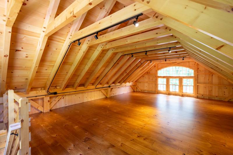 32' x 32' Lenox Carriage Barn • Second Floor