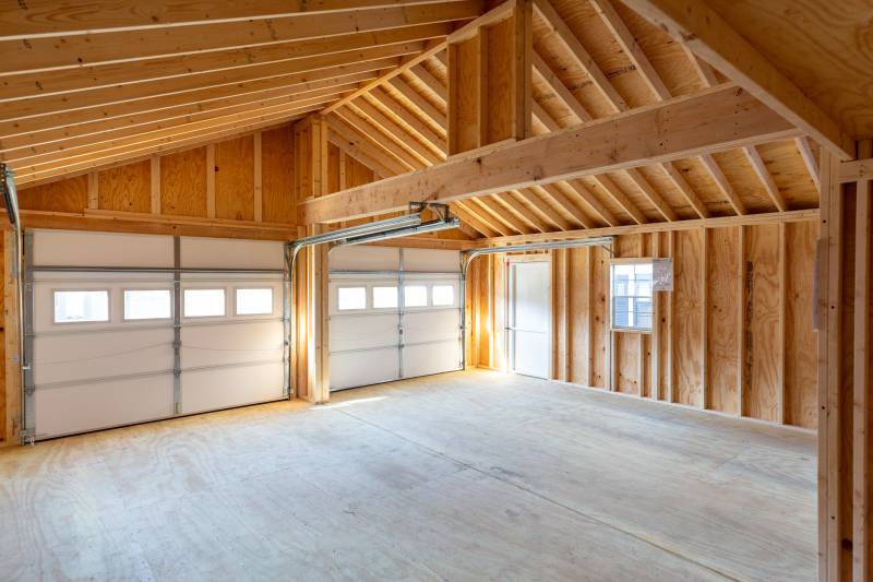 24' x 24' Classic Vintage Garage • Interior
