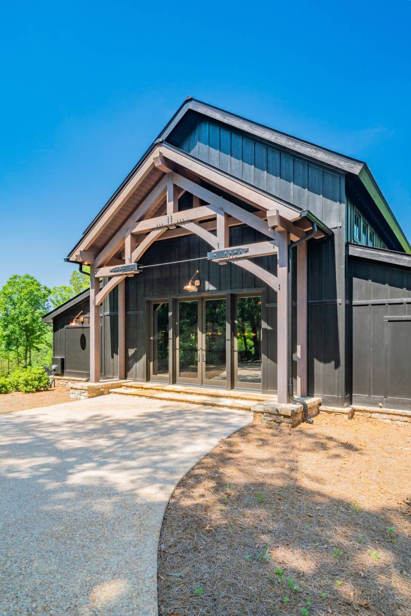 Hammer beam truss design in the gable porticos