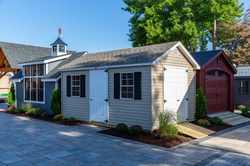 10' x 16' Traditional Cape