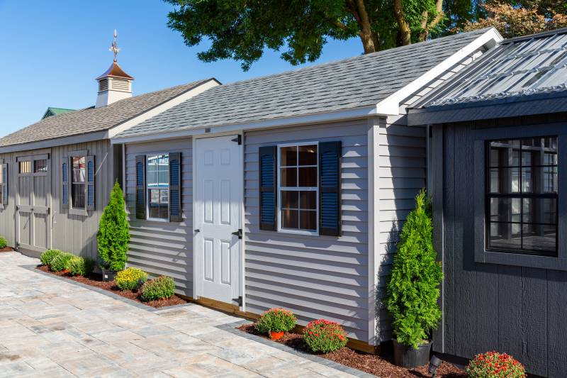 12' x 16' Traditional Cape