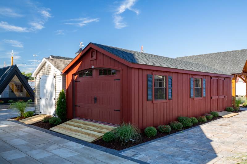 14' x 30' Classic Cape Garage