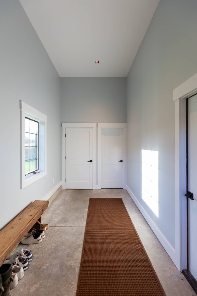 Hallway entrance to the second floor