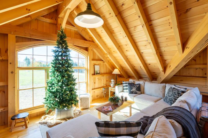 Post & beam barn ready for the holiday season