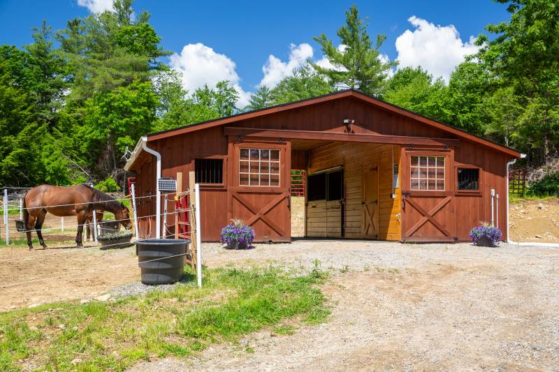 30' x 24' Hampden Horse Barn, Rutland, MA