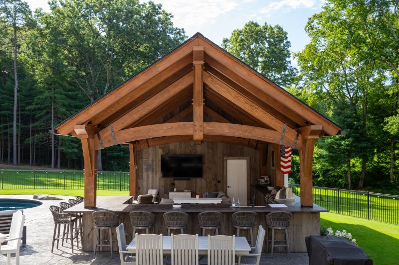 Sansin stains provide excellent resistance to moisture, UV exposure, and weathering