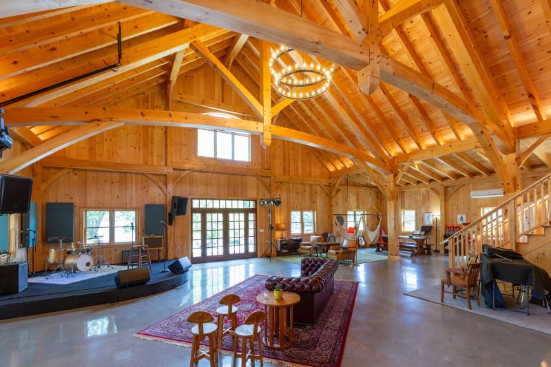 50' x 60' Lexington Saratoga Barn Interior