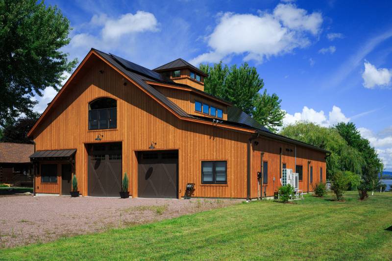 1x8 Prefinished Western Red Cedar Siding • Post & Beam Barn
