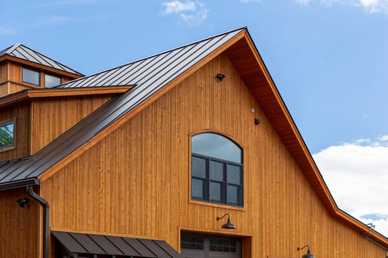 Tapered Gable Overhangs • Andersen 400 Series Bow-Top Window