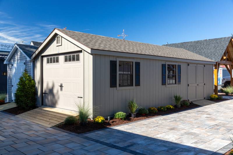 14' x 30' Classic Cape Garage