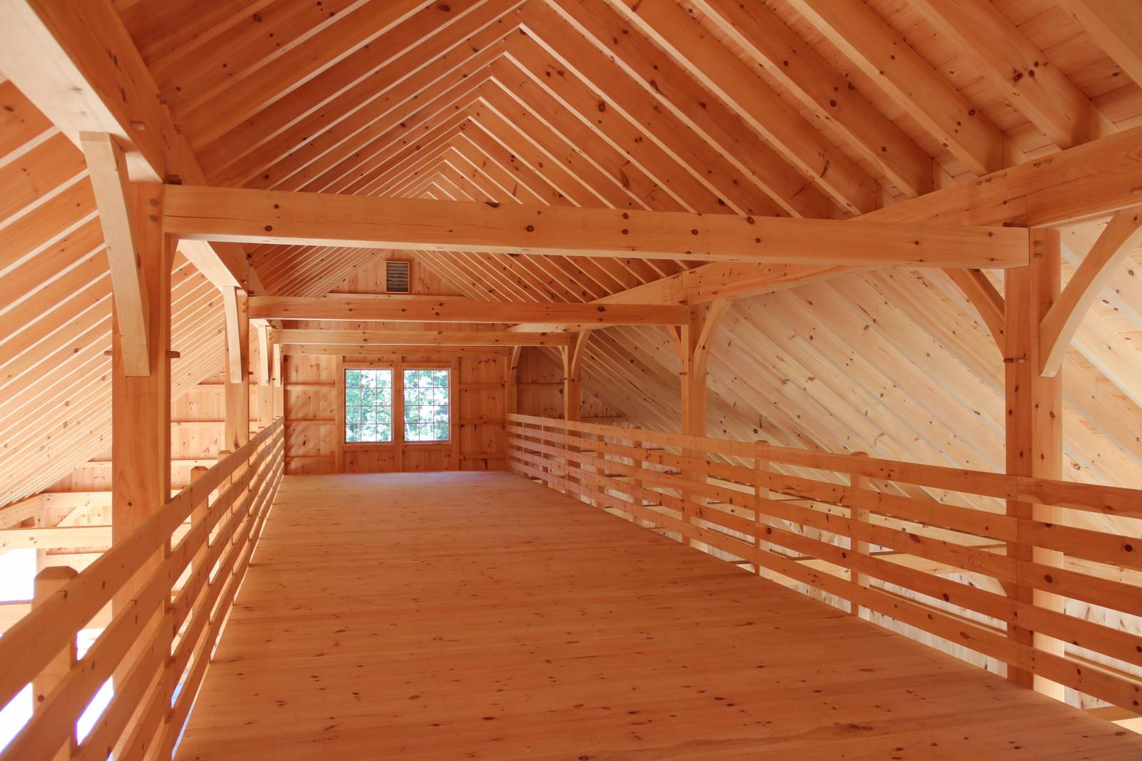 Wide Center Aisle Loft