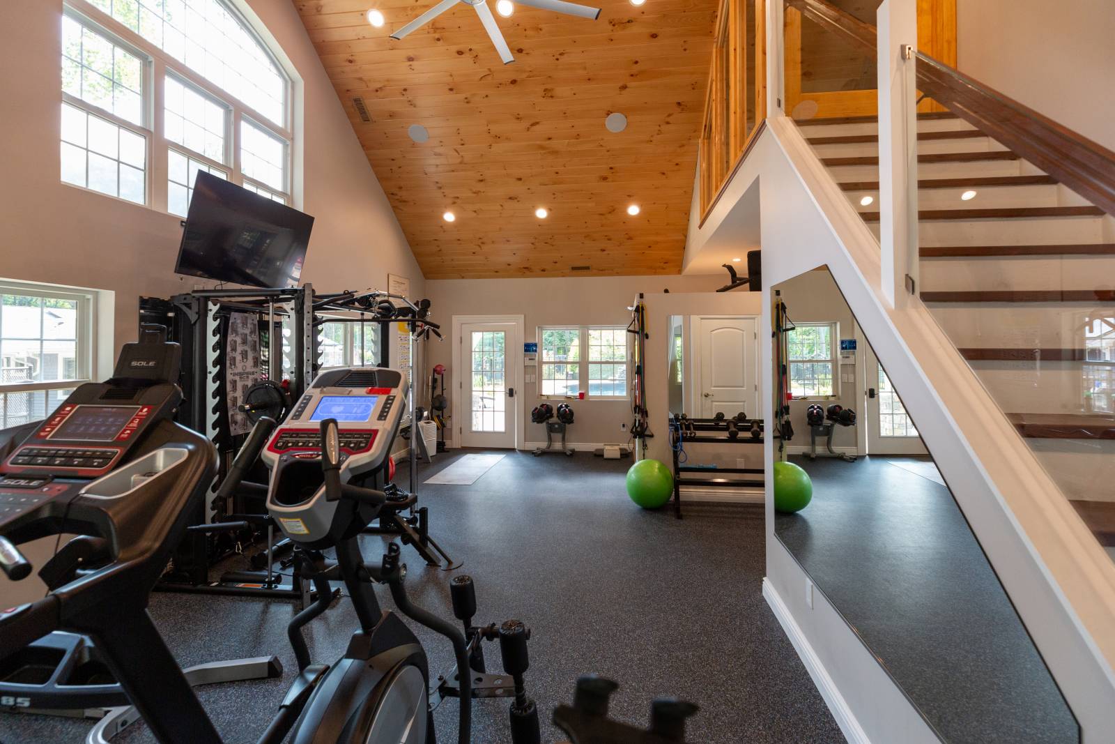 Home Gym • Bow Top Window