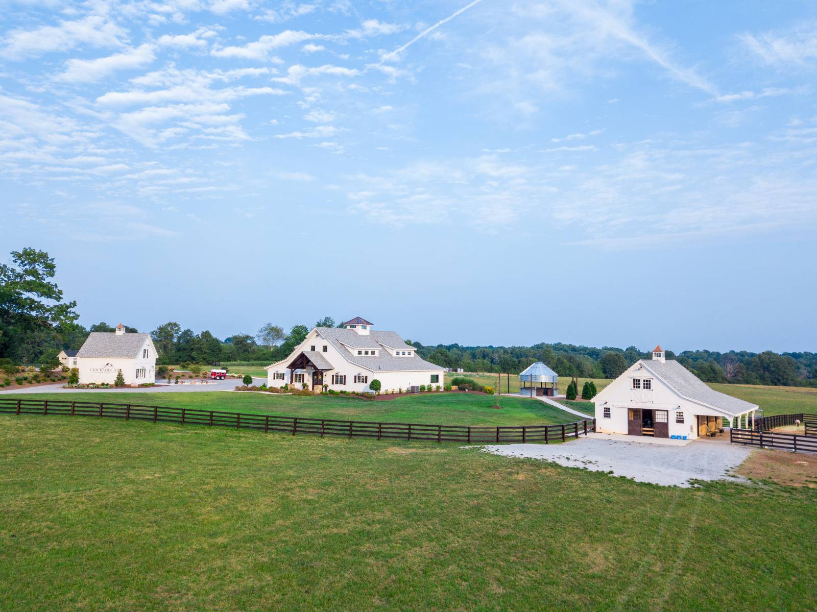 Chickadee Hill Farms • Plymouth Carriage Barn, Preakness Saratoga Barn, Sutton Horse Barn