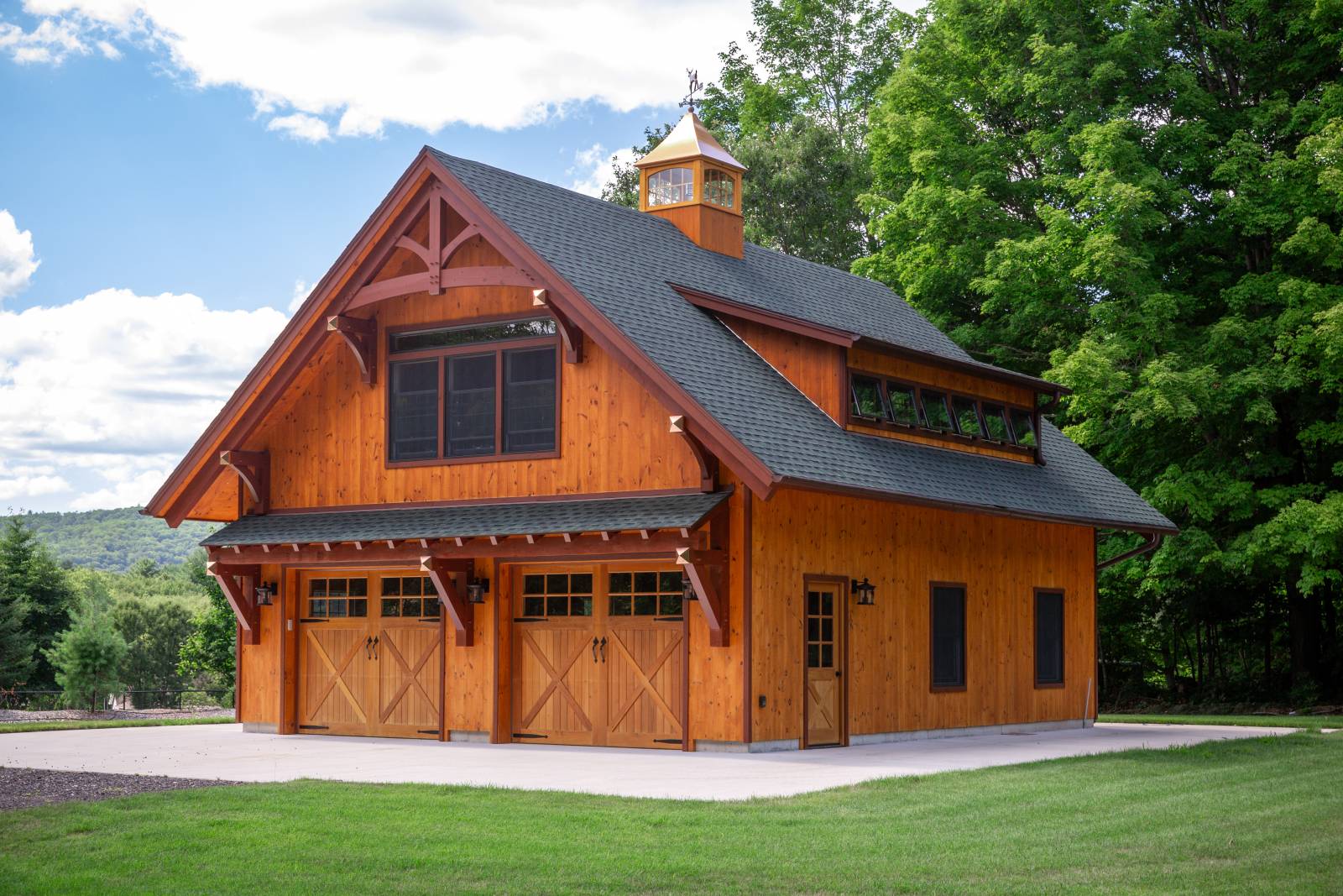 30' x 34' Plymouth Carriage Barn Shown with Options