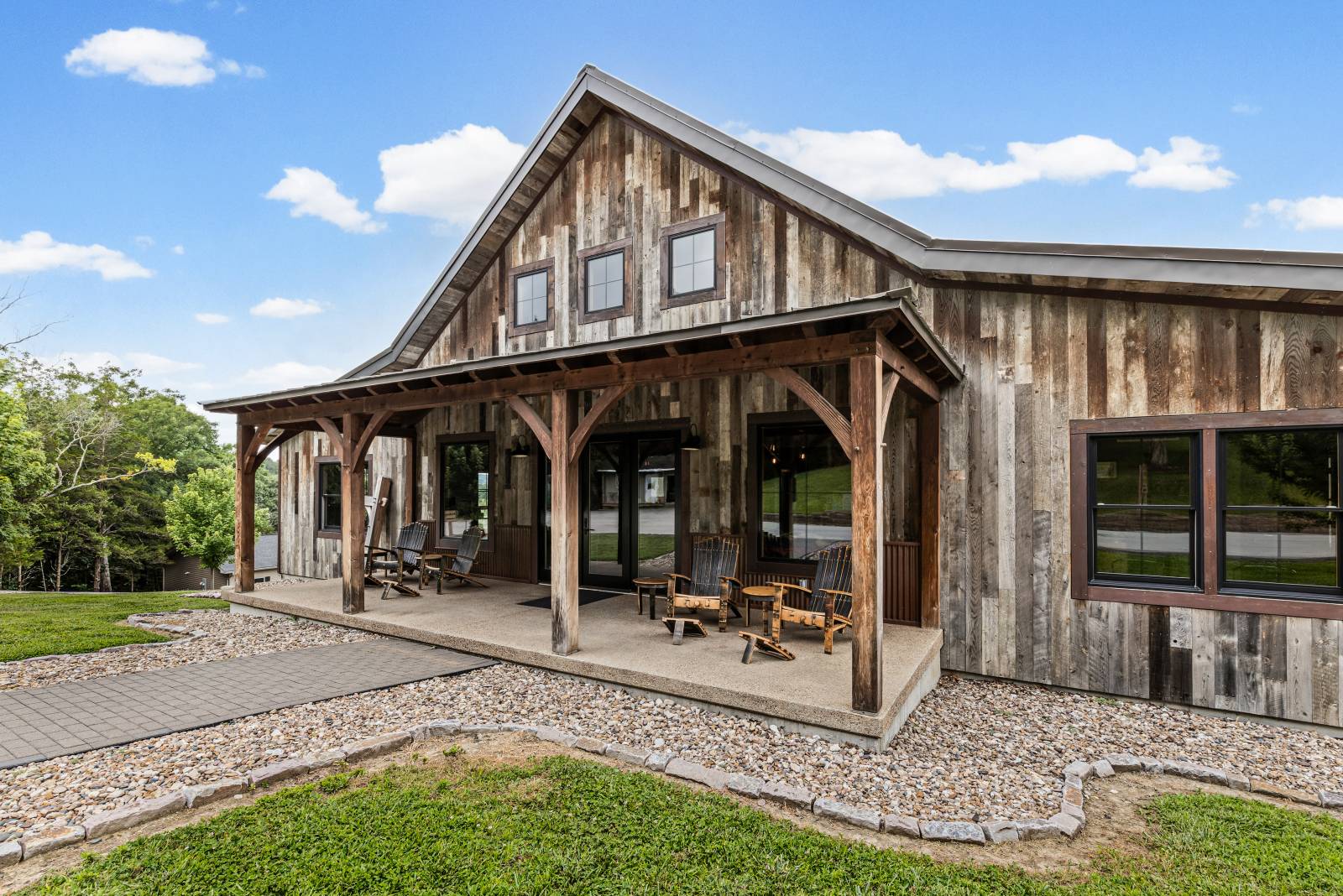 Copper Mule is a bourbon distillery using locally grown, high quality ingredients