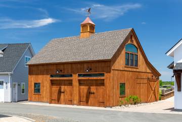 32' x 32' Lenox Carriage Barn Shown with Options