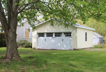 20' x 20' Roosevelt Garage Shown with Options