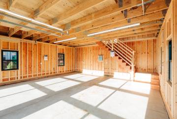 24' x 24' Newport Garage Shown with Options