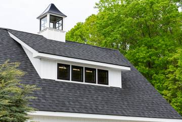 24' x 24' Newport Garage Shown with Options