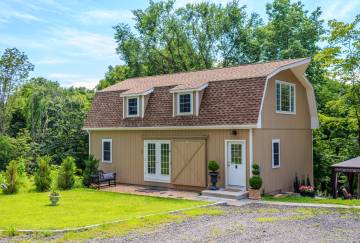 24' x 36' Patriot Garage Shown with Options