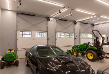26' x 42' Newport Garage Shown with Options