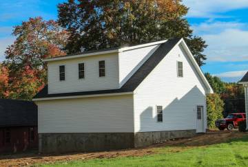 28' x 32' Berkshire Garage Shown with Options