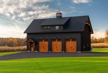 30' x 50' Newport Garage Shown with Options