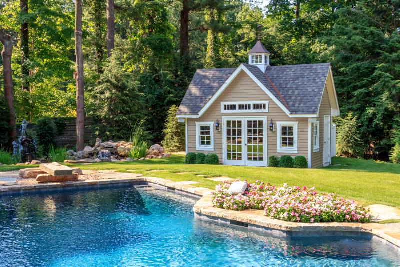 12' x 18' Grand Victorian Pool House