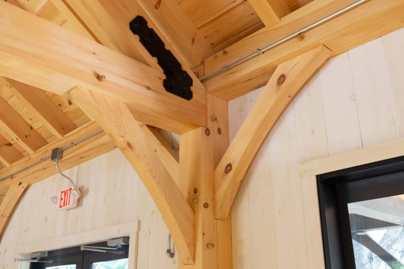 Authentic Mortise & Tenon Joinery with Hardwood Oak Pegs