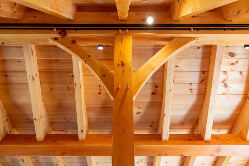 Structural Ridge Beam Roof System • Authentic Timber Frame Barn