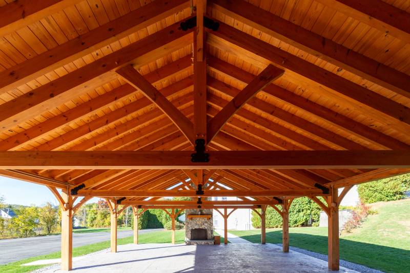 King post timber truss design