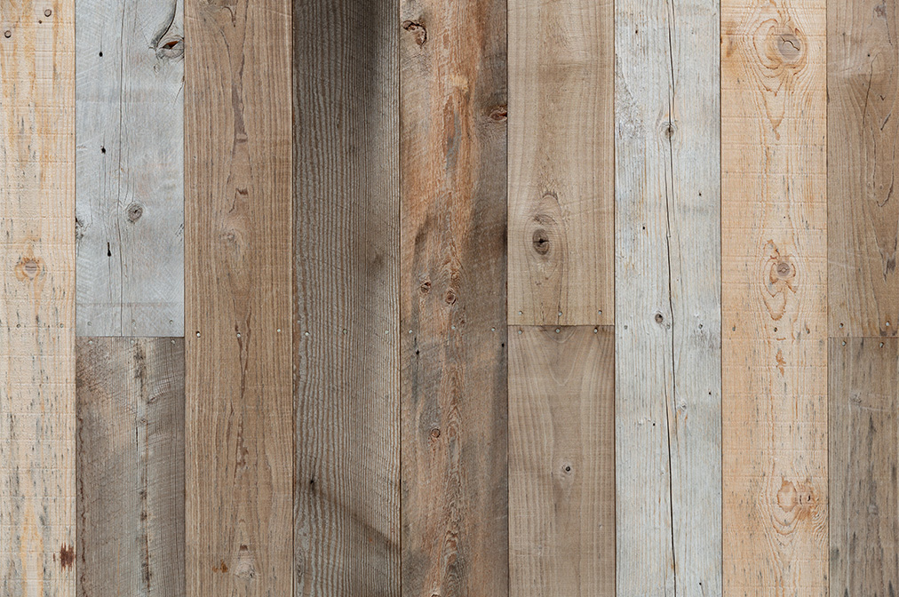 Reclaimed Barn Board (Brown Blend)